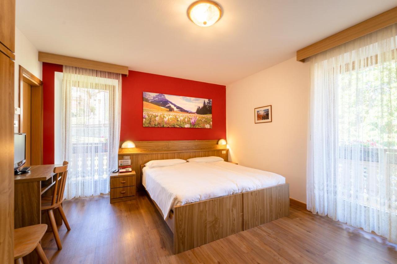 Hotel Berg Latemar Spitze 3*